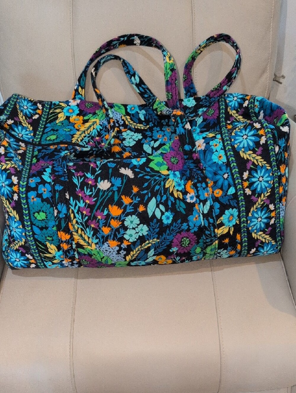 Vera Bradley Retired Pattern "Midnight Blues" Quilted Large Weekender Tote - Picture 4 of 16